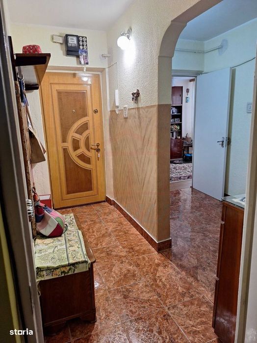 75.000 euro, 3 camere, Centru, etaj 3/4