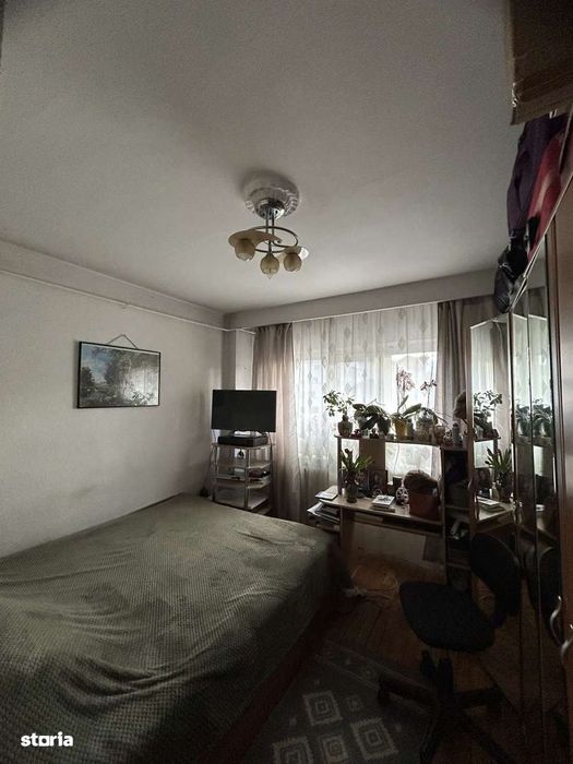 Apartment 2 camere, confort 1 decomandat, Prundu.