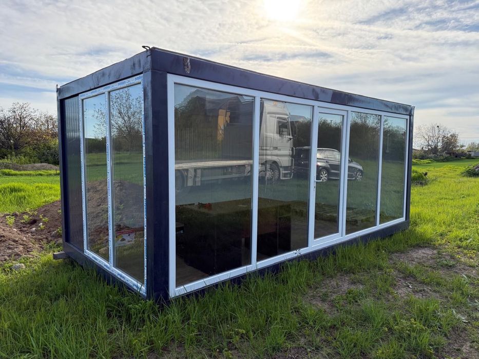 Vand container finalizat recent
