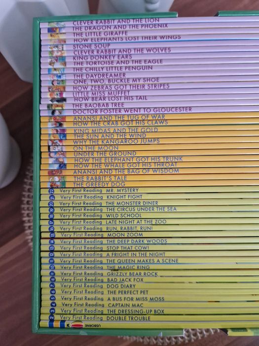 Set 50 cărți  în limba engleză First Reading  Libraty