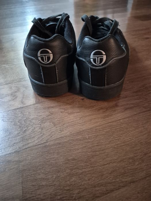 Черни  кожени маратонки sergio tacchini  42