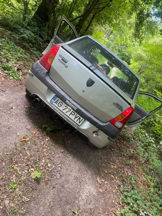 Vând Logan 1.6 8v
