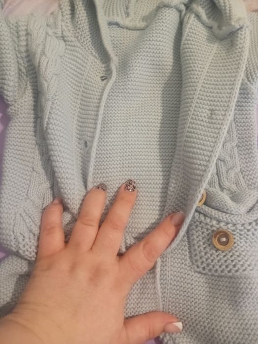 Продам вязаный костюмчик