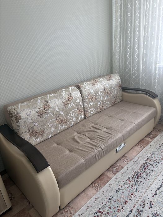 Диван в хорошем состоянии