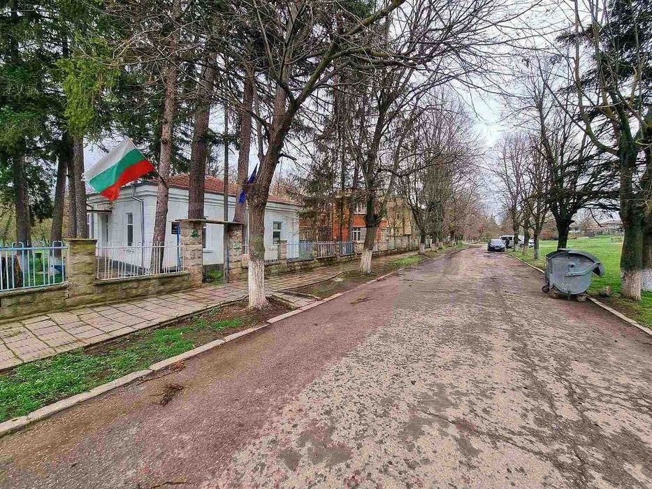 Продава се Къща в с. Сини вир, Област Шумен - 450 кв.м за 178 €/кв.м - Снимка #4