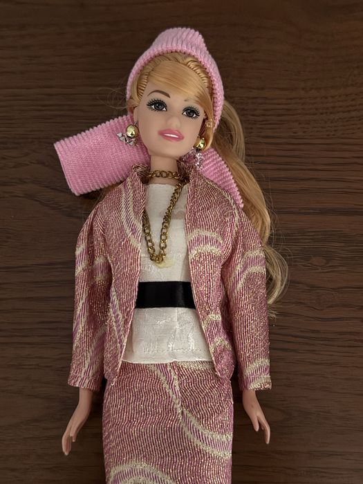 Куклы barbie разные