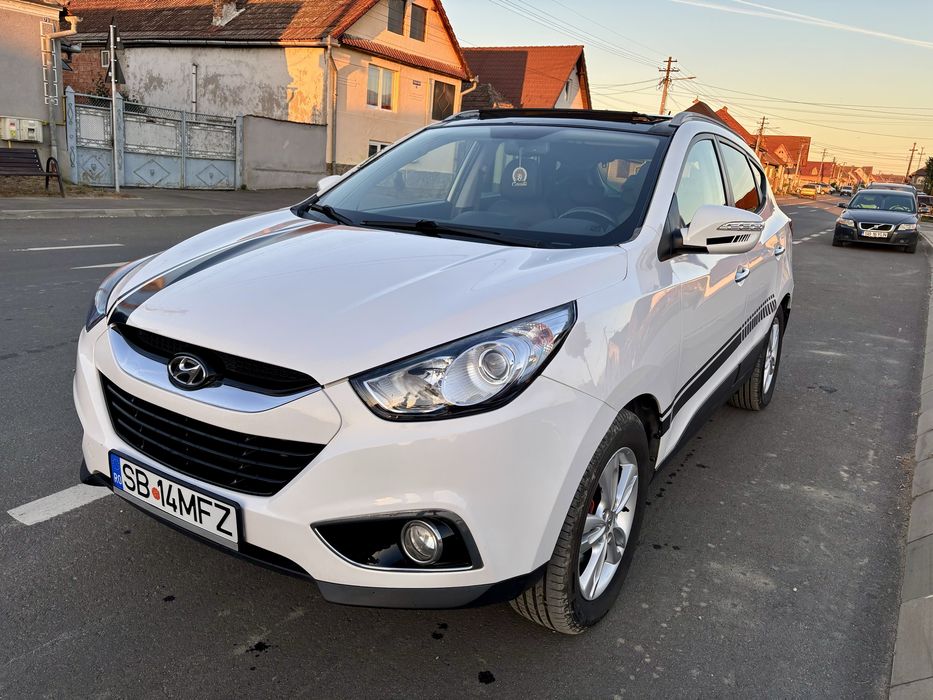 HYUNDAI ix35 2012 — imagine 3