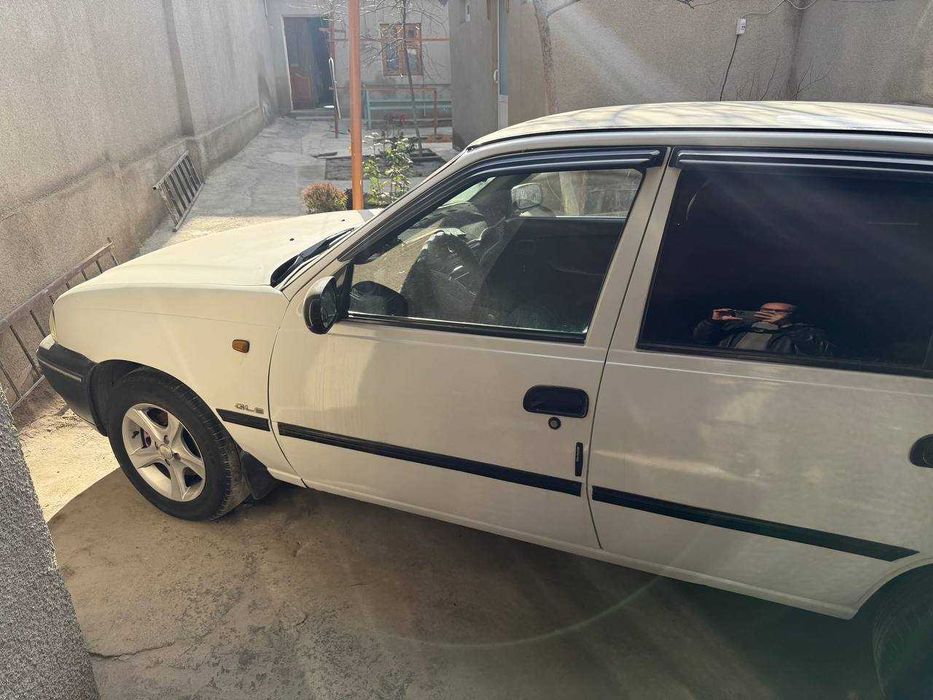 Срочно продается первая нексия в хорошем состоянии...