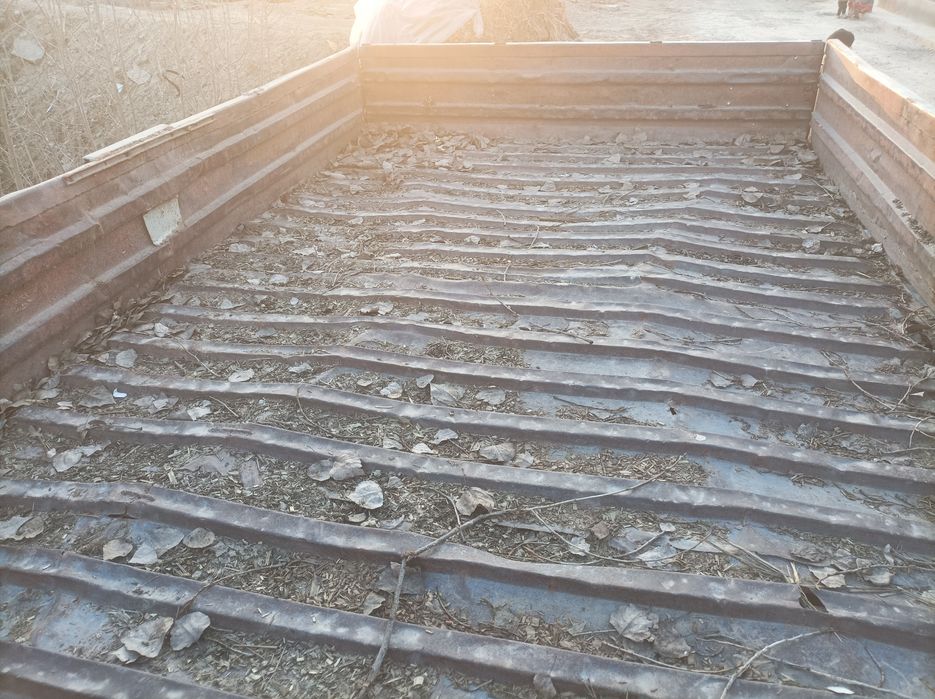 Tirkamani kuzuf sotiladi narxi 3 million