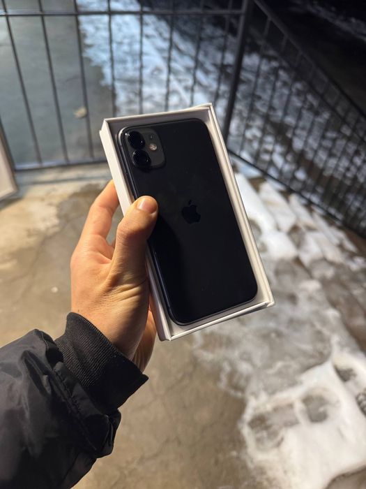 iPhone 11  64GB yengide
