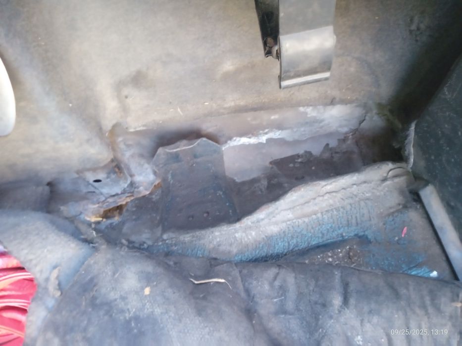 Продам Мазду кронос 92 года выпуска.