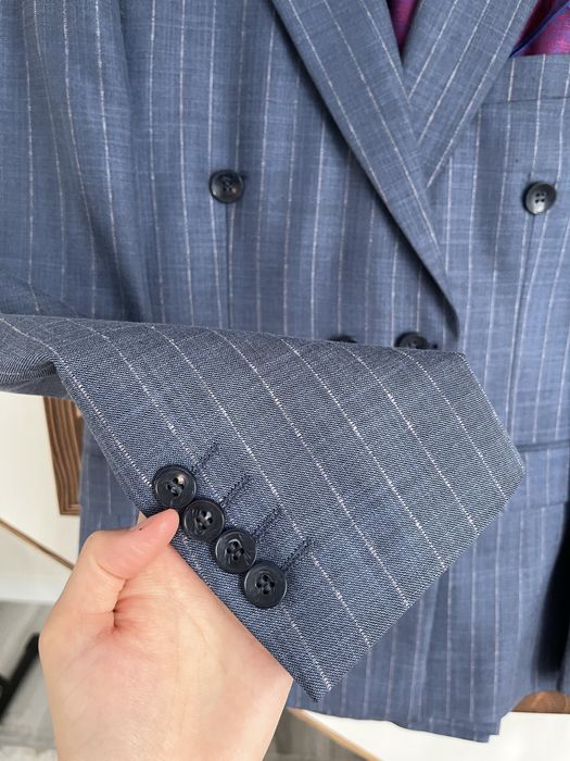 Костюмы 48 размер