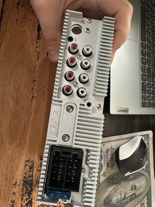 Магнитола Aura 877DSP