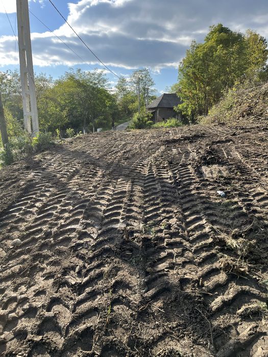 Vând teren intravilan în Nireș