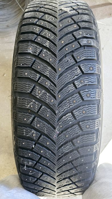 Автошины LEXUS RX , шипованые с Дисками оригинал!!!
