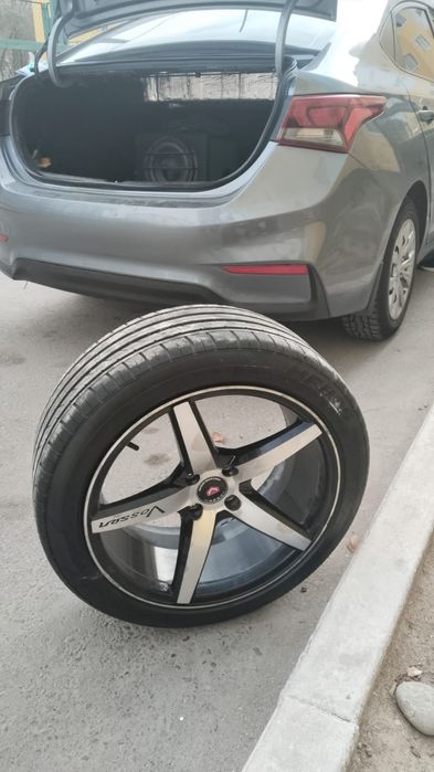 Продам резина 17размер