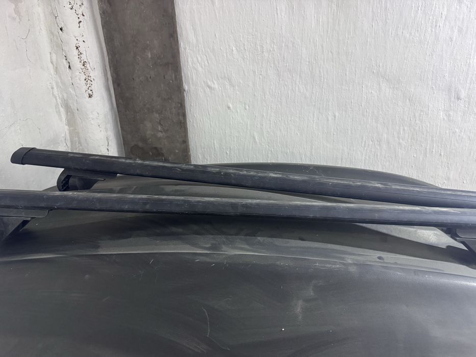 Продам автобокс с поперечинами