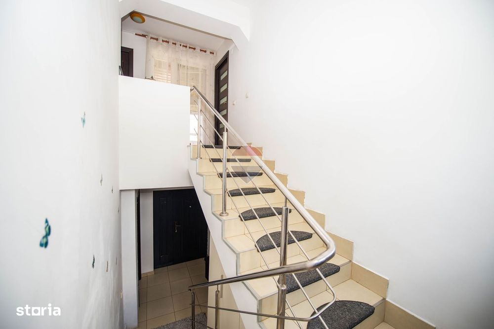 Casa Vila individuala de vanzare 7 camere Berceni