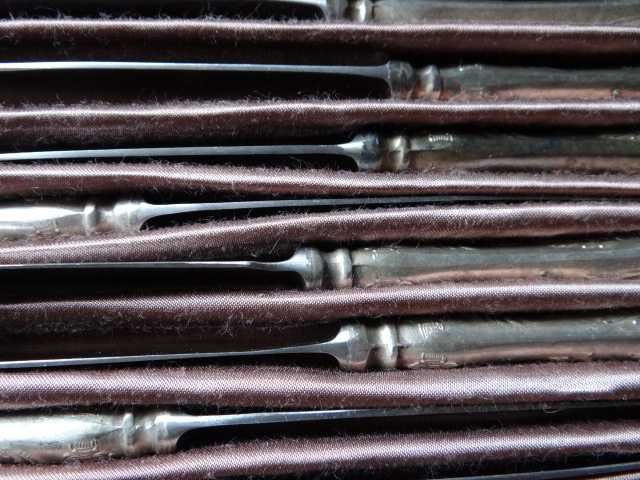 Посребрени прибори за хранене