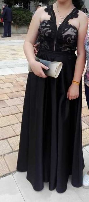 Продавам бална рокля