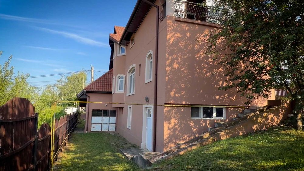 Proprietar vând vilă deosebită în Deva – Strada Zăvoi | 420 mp | Teren 850 mp | Vedere panoramică