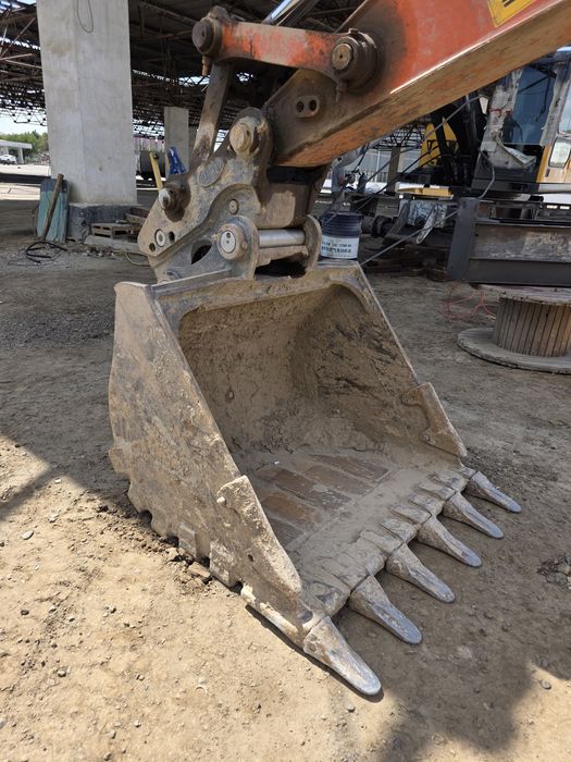 Doosan DX225lca gusenichniy ekskavator ideal !!!