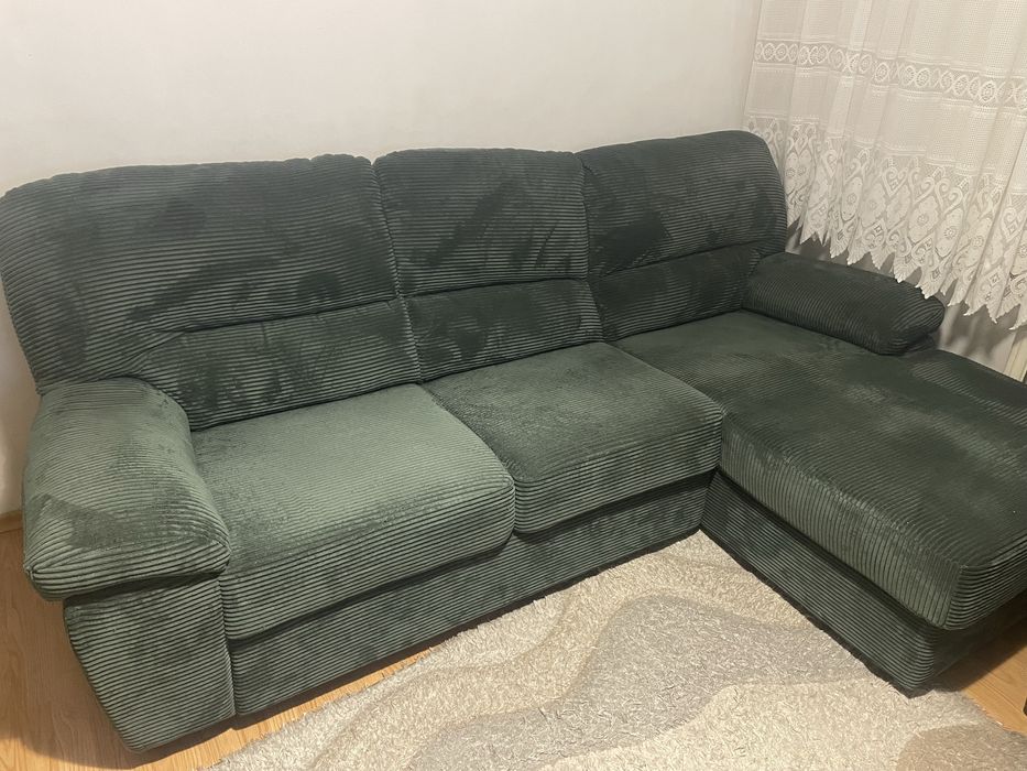 Ъглов диван с функция сън