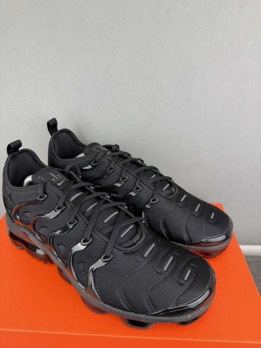 НОВИ! / Nike / Air Vapormax / Plus Black