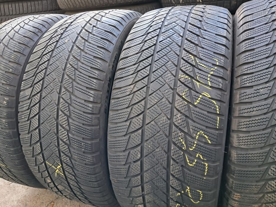 Anvelope second iarna 275 45 R20 Bridgestone RFT