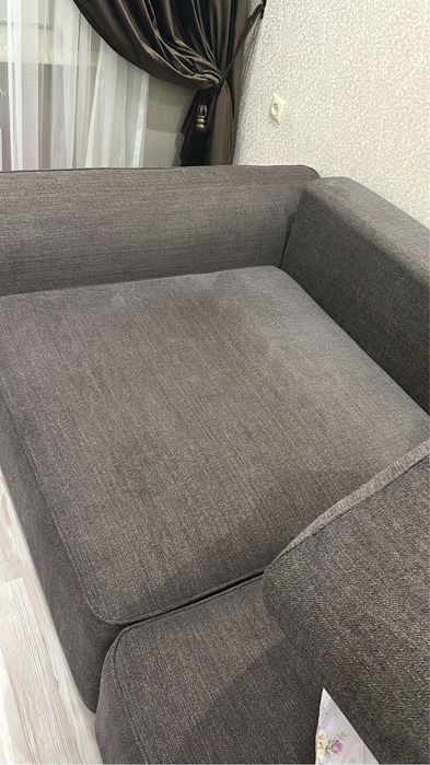 Большой  удобный диван