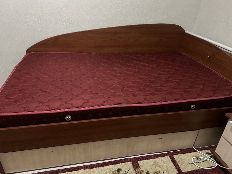 Продам кровать 110*200