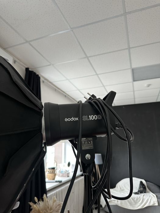Постоянный свет godox sl 100 D