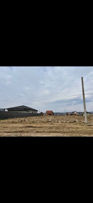 Teren intravilan 8 Ari zona Mociar Solovastru