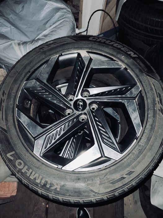 Диск 19размер  235/55/19 Kumho