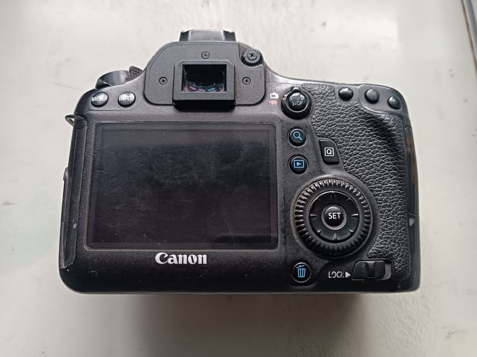 Canon 6d body.     Ishlashi zoʻr aybi yoq