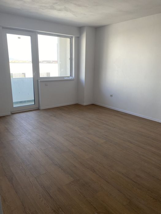 Apartamentul nou zona Arex
