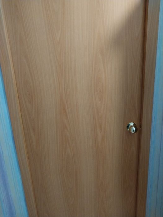 Продам двери межкомнатные