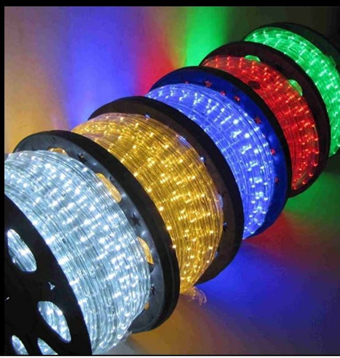 Продавам светещ лед маркуч 50м. Ролка