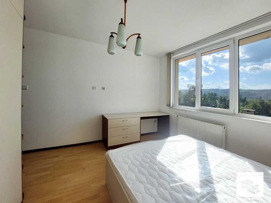 Продава се Тристаен апартамент в Велико Търново, Център - 82 кв.м за 1244 €/кв.м - Снимка #6