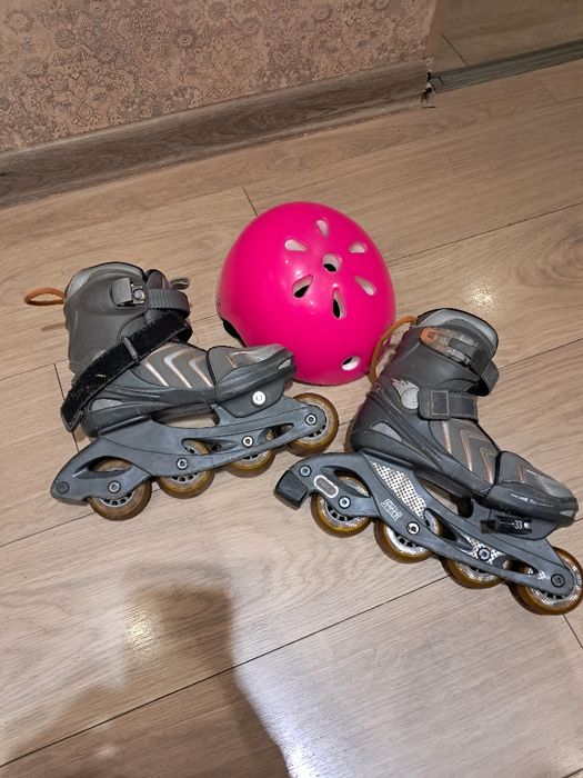 Ролики и шлем детские. Размер 31-33 регулируемые.