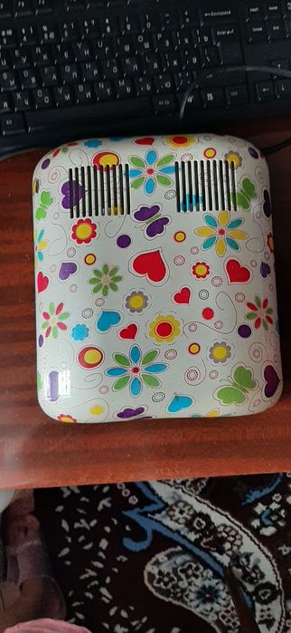 УФ лампа для маникюра