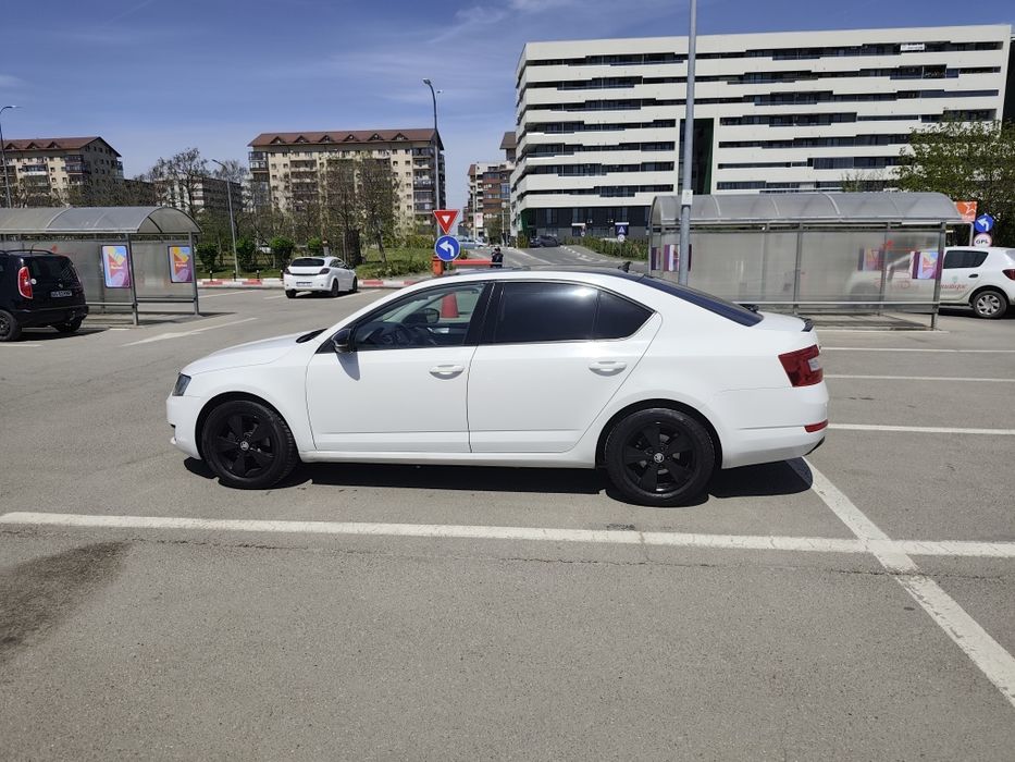 Skoda Octavia 3 Greenline 1.6 TDI 2014 – Dotări bune – Mașină întreținută