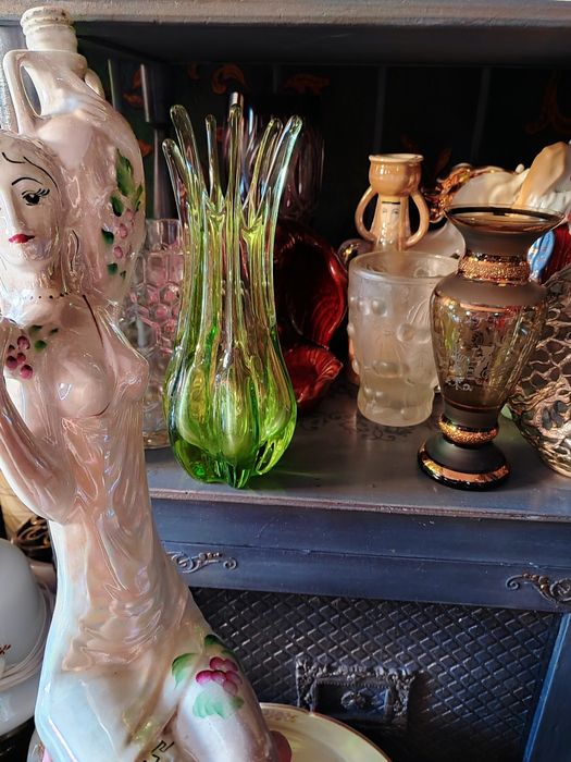 Вазы бокалы штофы сервиз