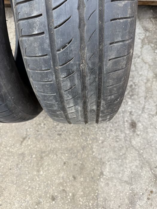 2 броя летни гуми Pirelli 195/65 R15 Dot 0722 ном 401
