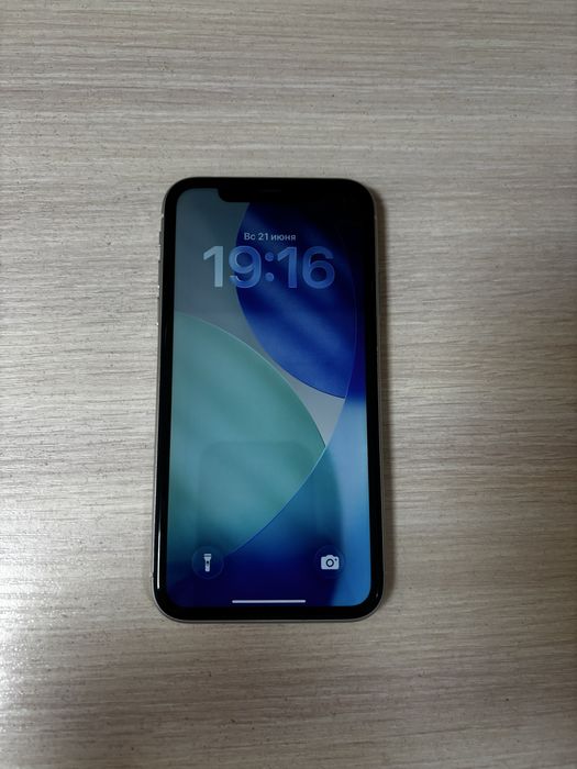 Apple iPhone 11, 64 Gb, АКБ 75%