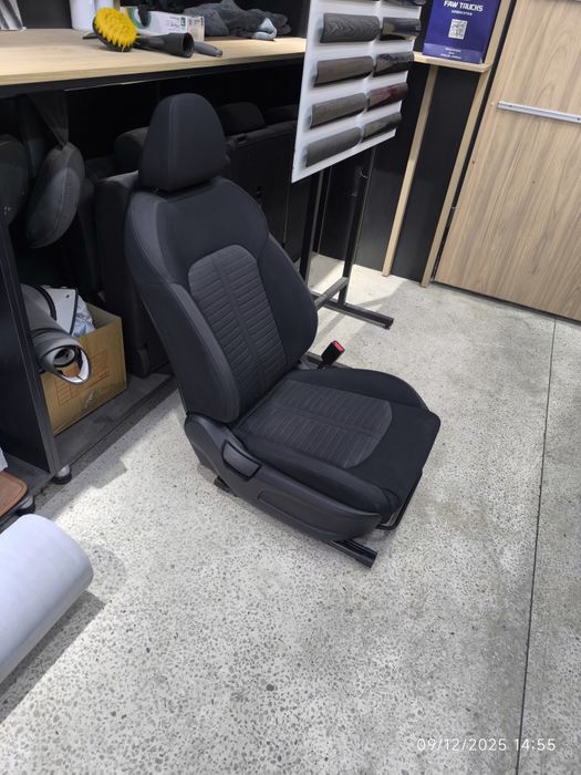 Kia k5 sidenya sotladi  xalati zoʻr yangi. Kobilt jentra Lasetti mashi