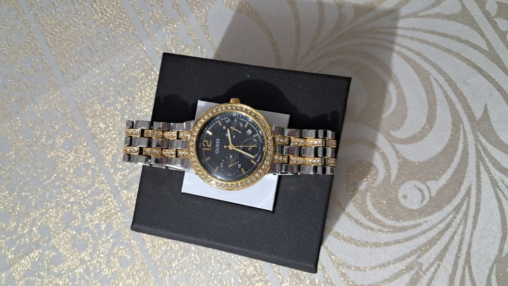 Ceas de dama guess