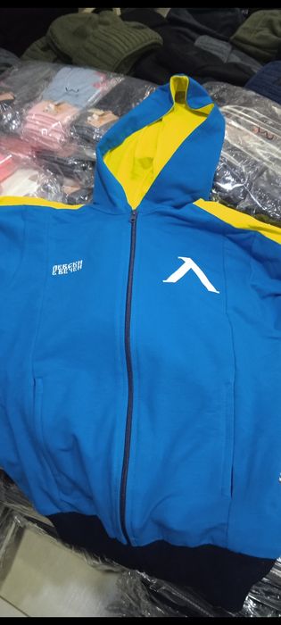 Детски футболни анцузи.