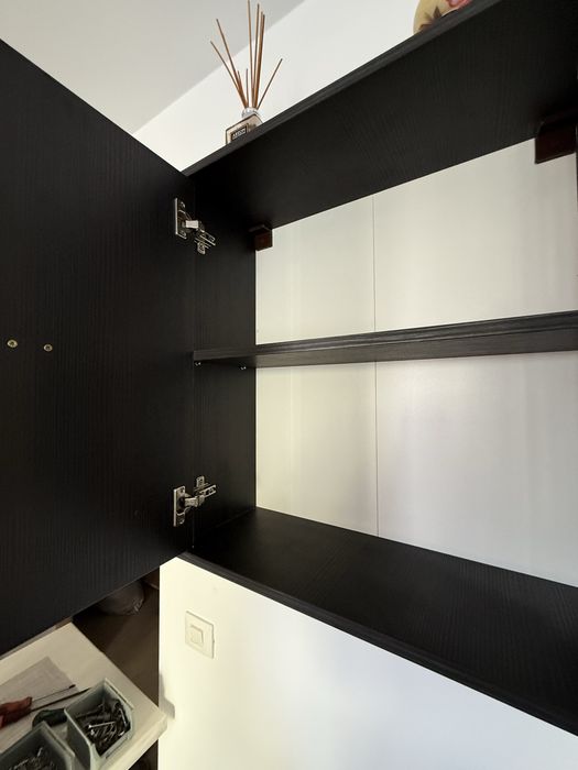 Mobilier living modular in stare foarte buna - comoda tv - dulap lateral - corp suspendat - raft suspendat