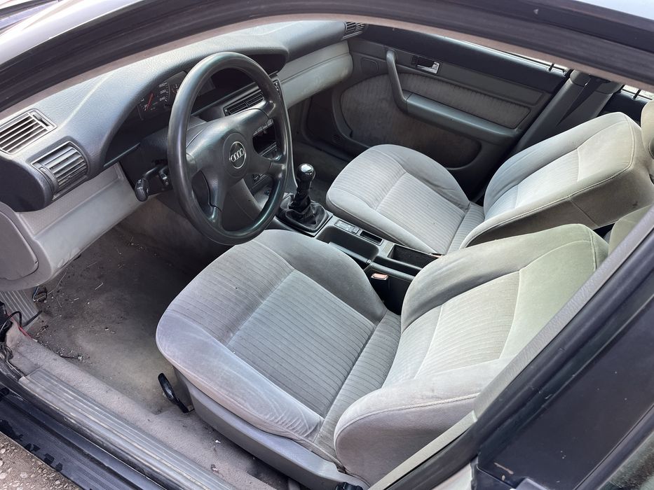 На части Audi 100 2.3 Quattro